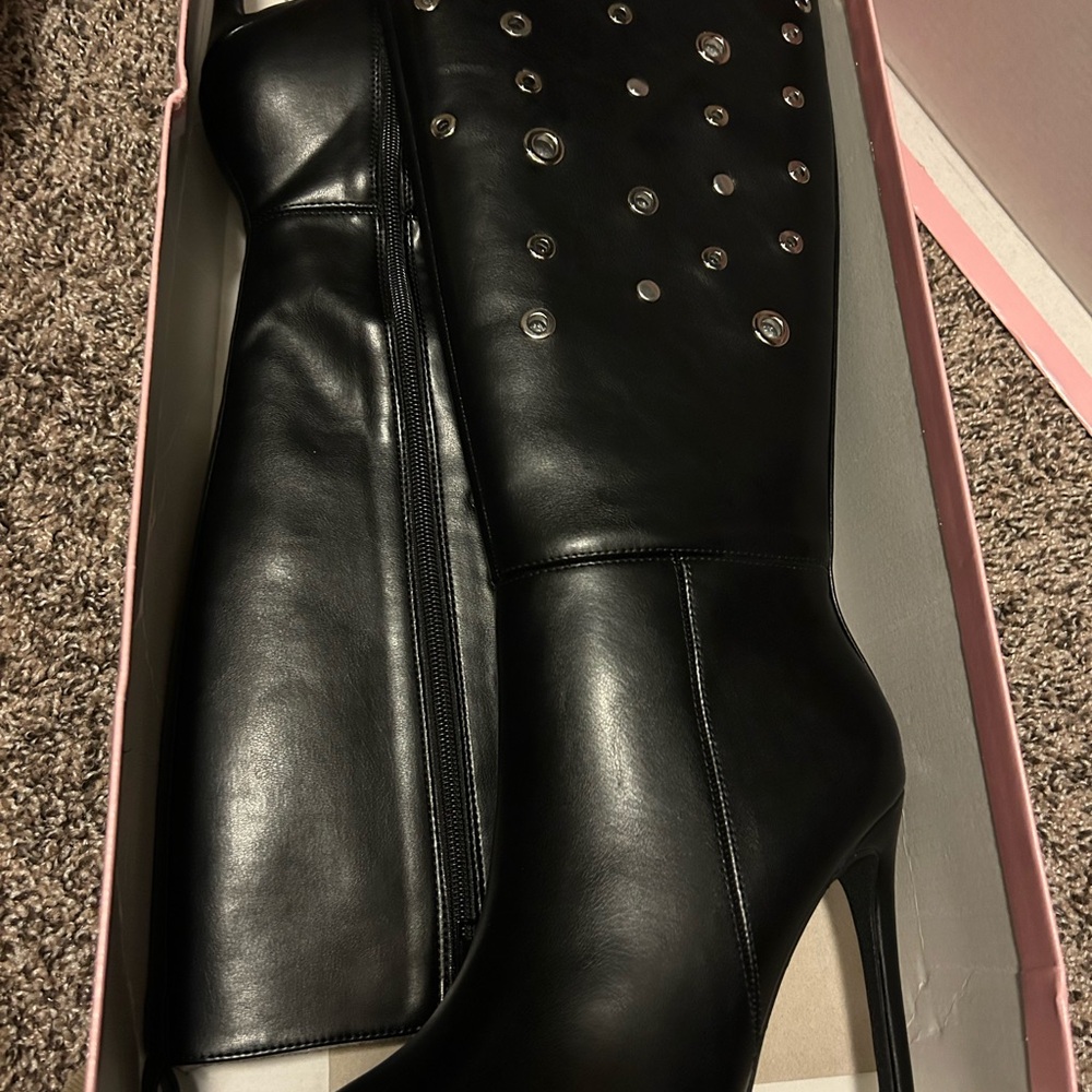 Soda Black Studded Heeled Boots